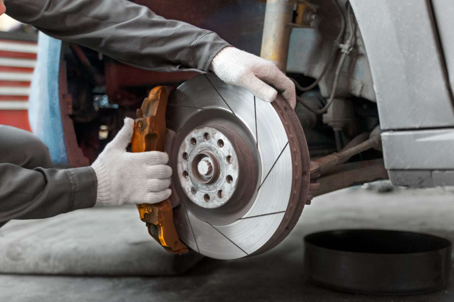 Drum Brakes vs Disc Brakes: Which is Best for a Car